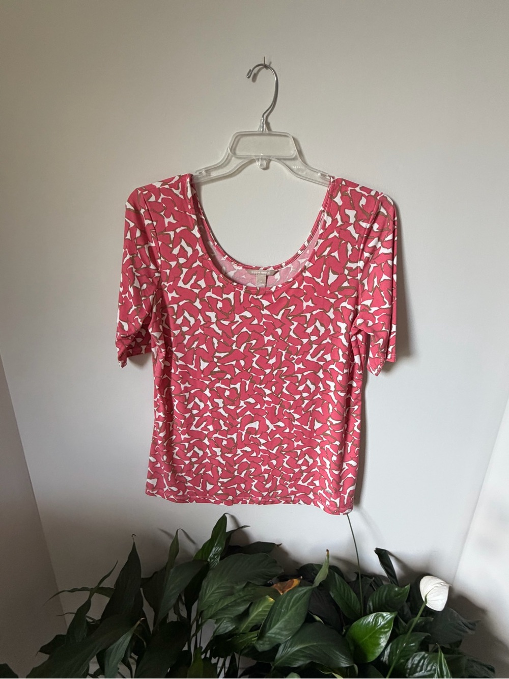 Banana Republic Pink and White Abstract Scoop Neck Top, XL